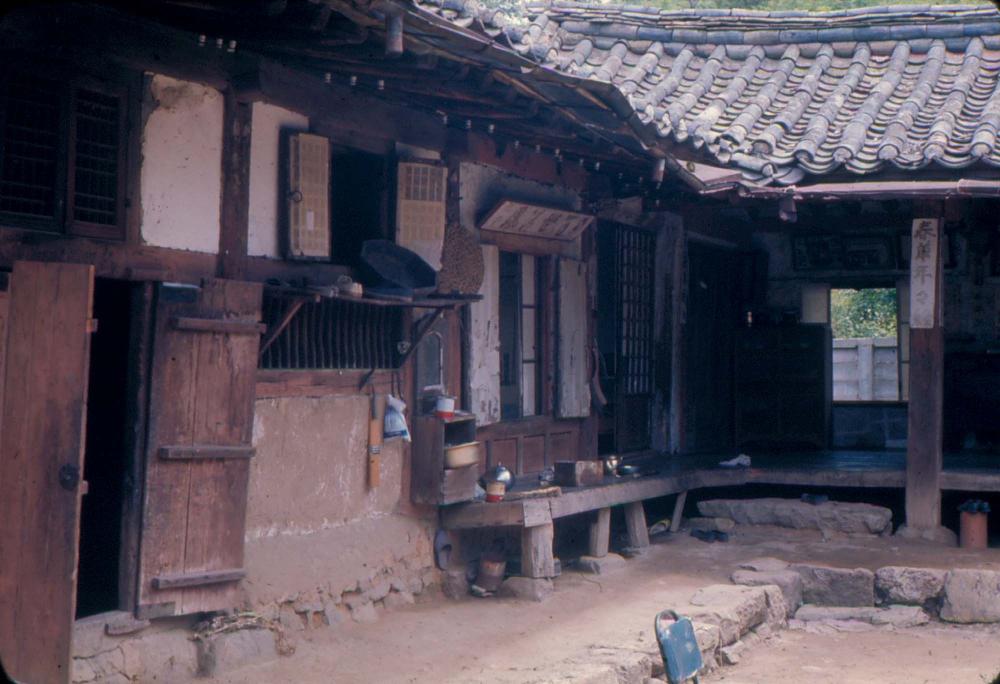 원화랑 전시 및 정찬승 외 지인과 함께 촬영한 슬라이드 필름