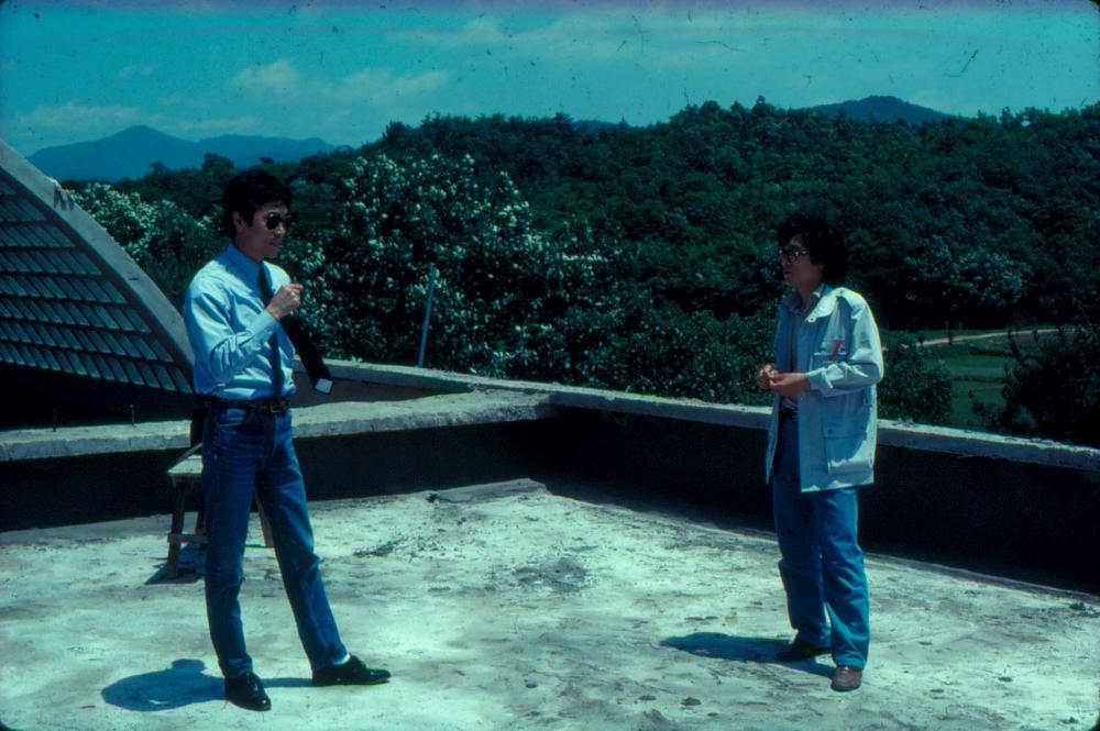 원화랑 전시 및 정찬승 외 지인과 함께 촬영한 슬라이드 필름