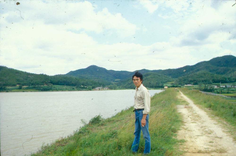 원화랑 전시 및 정찬승 외 지인과 함께 촬영한 슬라이드 필름