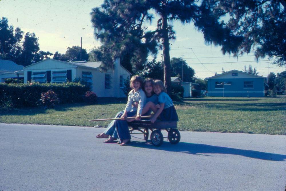 원화랑 전시 및 정찬승 외 지인과 함께 촬영한 슬라이드 필름