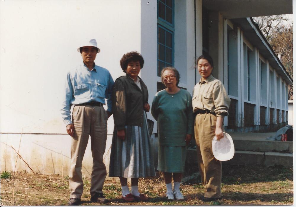 2013년 11월 9일 환기미술관에서 스캔한 김향안, 김명희, 김차섭의 여행 슬라이드 필름 사진파일 1