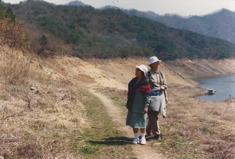 2013년 11월 9일 환기미술관에서 스캔한 김향안, 김명희, 김차섭의 여행 슬라이드 필름 사진파일 1