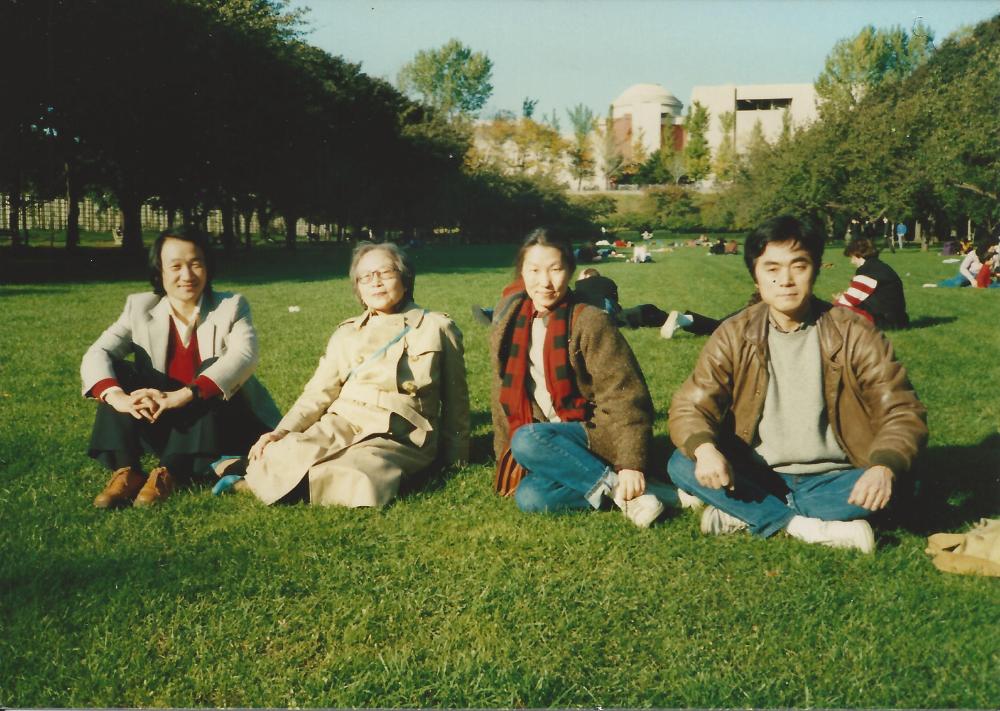 2013년 11월 9일 환기미술관에서 스캔한 김향안, 김명희, 김차섭의 여행 슬라이드 필름 사진파일 1