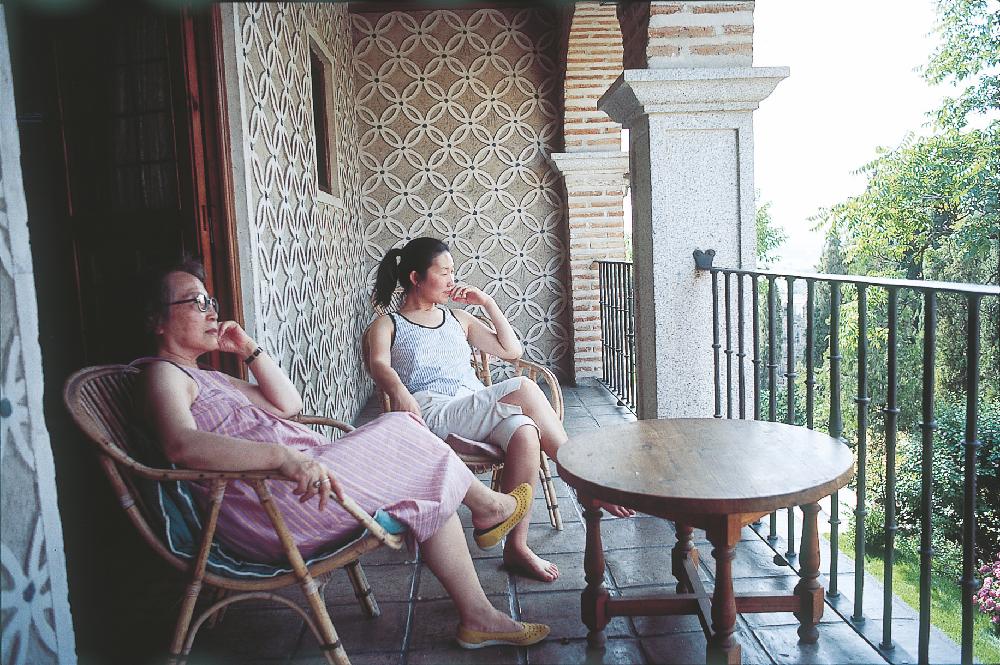 2013년 11월 9일 환기미술관에서 스캔한 김향안, 김명희, 김차섭의 여행 슬라이드 필름 사진파일 2