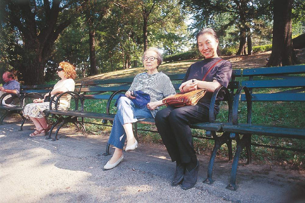 2013년 11월 9일 환기미술관에서 스캔한 김향안, 김명희, 김차섭의 여행 슬라이드 필름 사진파일 2