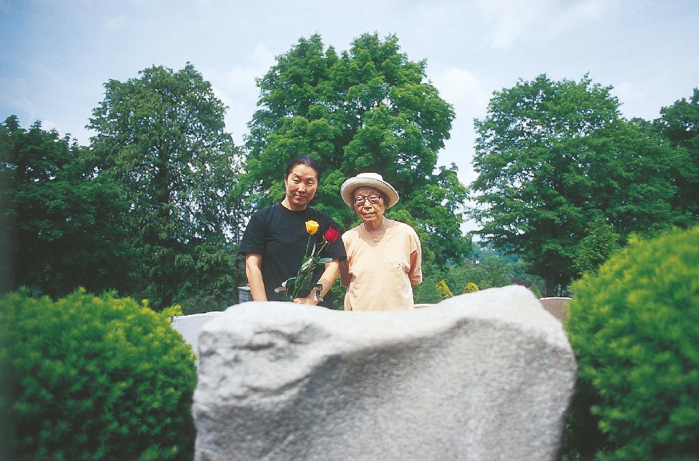 2013년 11월 9일 환기미술관에서 스캔한 김향안, 김명희, 김차섭의 여행 슬라이드 필름 사진파일 2