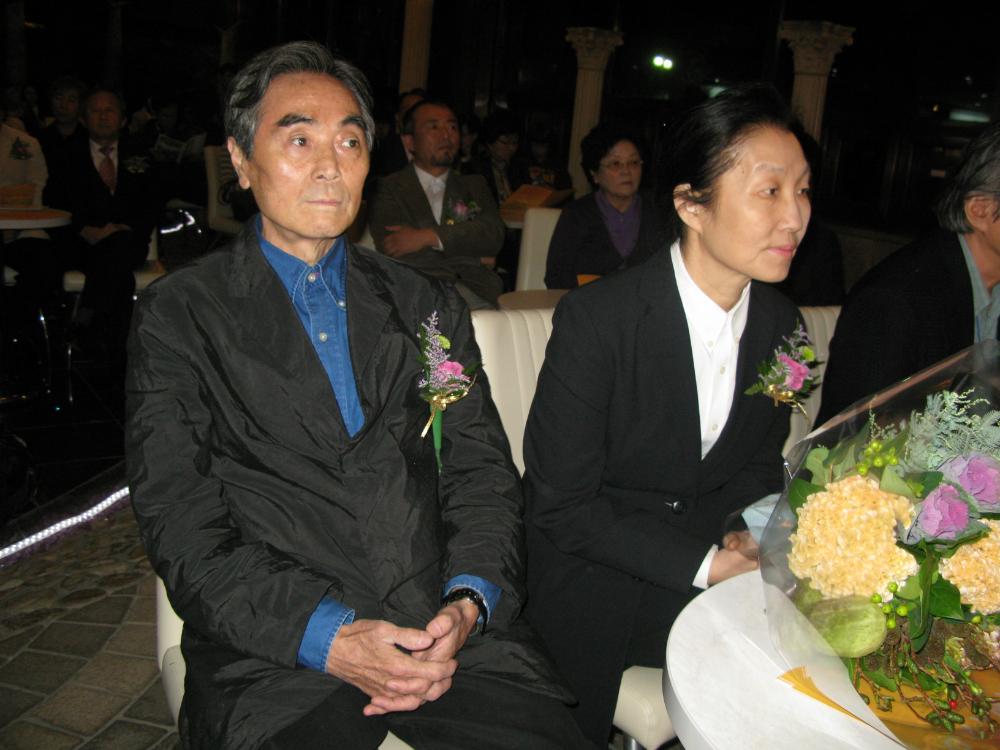 2008년 제9회 이인성미술상 시상식 김차섭 사진