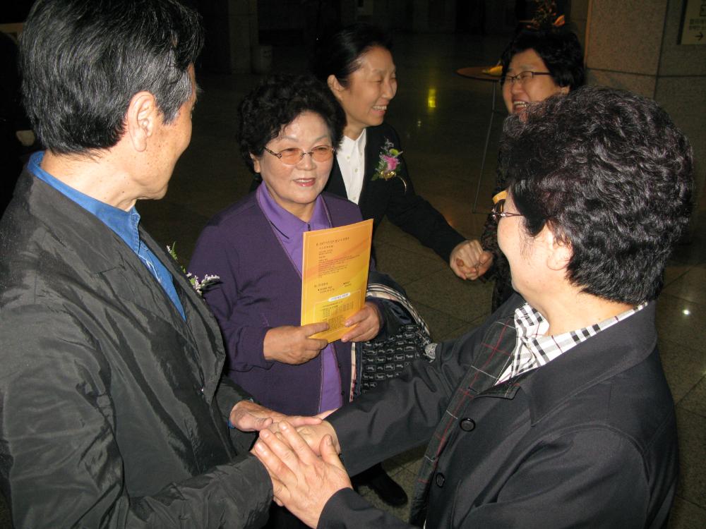 2008년 제9회 이인성미술상 시상식 김차섭 사진