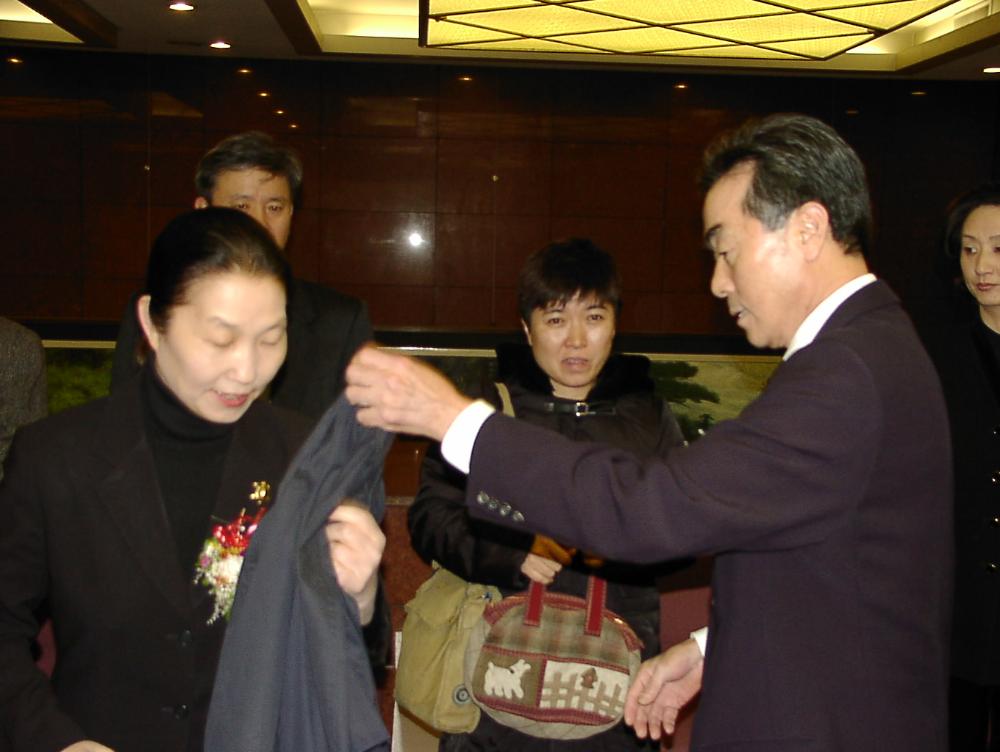 2002년 11월 9일 〈제14회 이중섭 미술상〉 시상식 사진파일