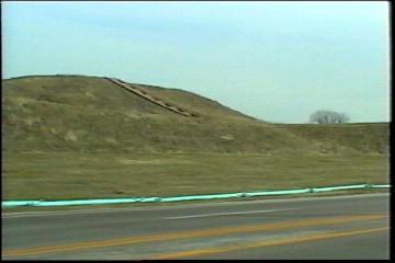 2003년 갤러리현대 김명희 개인전 《流轉(유전)의 역동성(Dynamics of Dislocation)》 전시 작품 중 비디오 스틸컷 사진파일 2