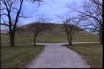 2003년 갤러리현대 김명희 개인전 《流轉(유전)의 역동성(Dynamics of Dislocation)》 전시 작품 중 비디오 스틸컷 사진파일 3