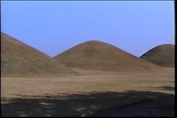 2003년 갤러리현대 김명희 개인전 《流轉(유전)의 역동성(Dynamics of Dislocation)》 전시 작품 중 비디오 스틸컷 사진파일