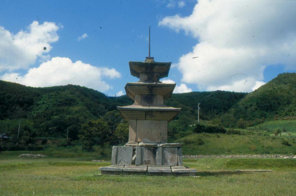 1970년부터 1987년까지 김명희 김차섭 경주여행 슬라이드 필름