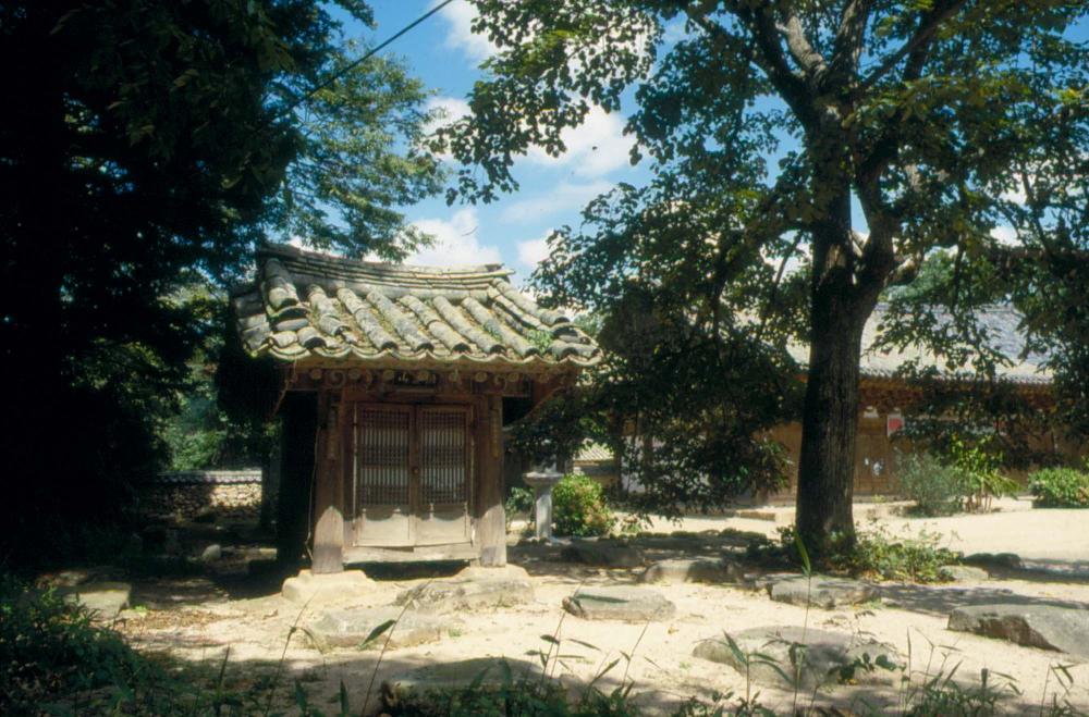 1970년부터 1987년까지 김명희 김차섭 경주여행 슬라이드 필름