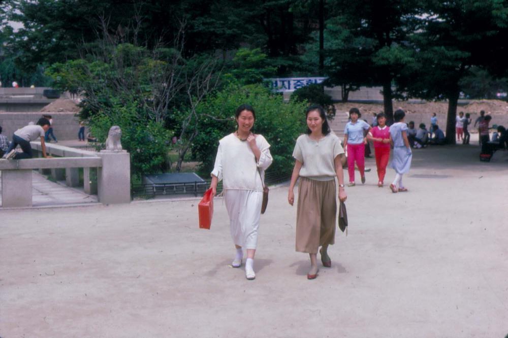 1984년 공간화랑 김차섭 개인전 및 일본 교토 전시 슬라이드 필름