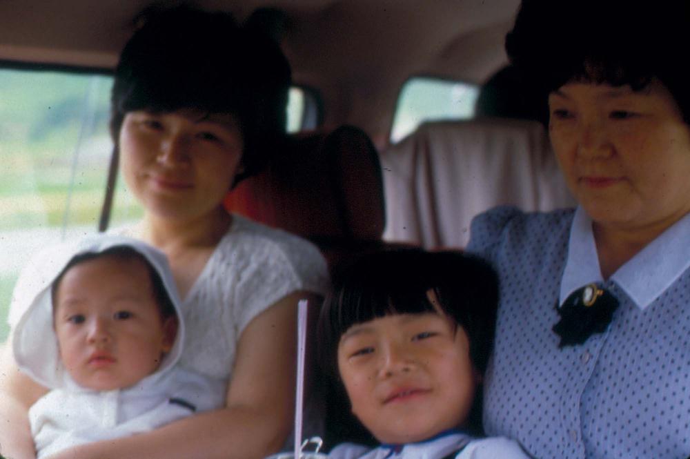 1984년 공간화랑 김차섭 개인전 및 일본 교토 전시 슬라이드 필름