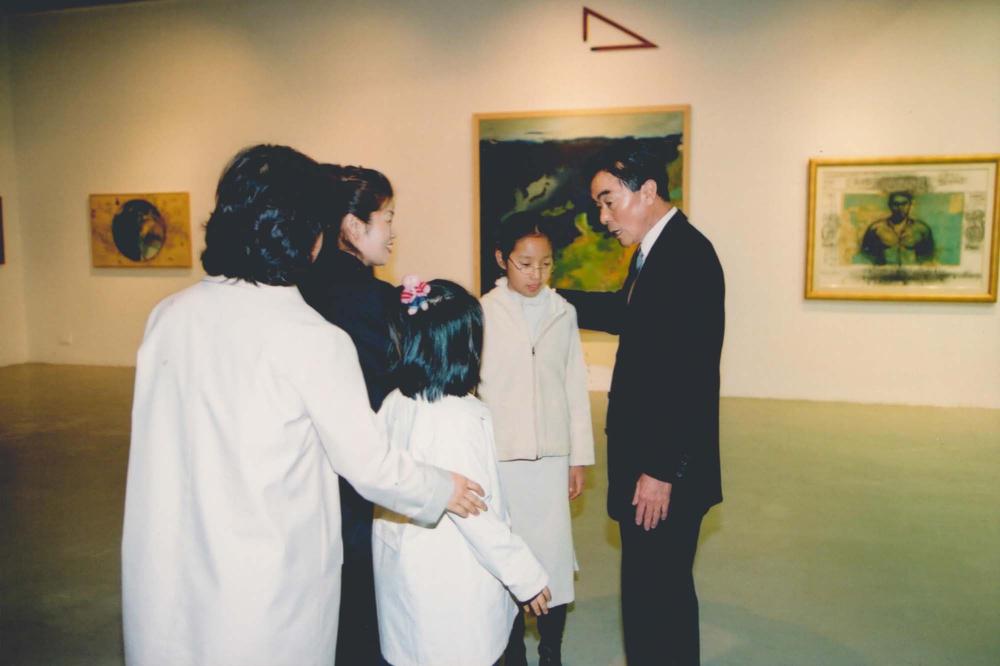 2002년 한국문화예술진흥원 마로니에미술관 《김차섭의 오디세이》 전경 사진 1