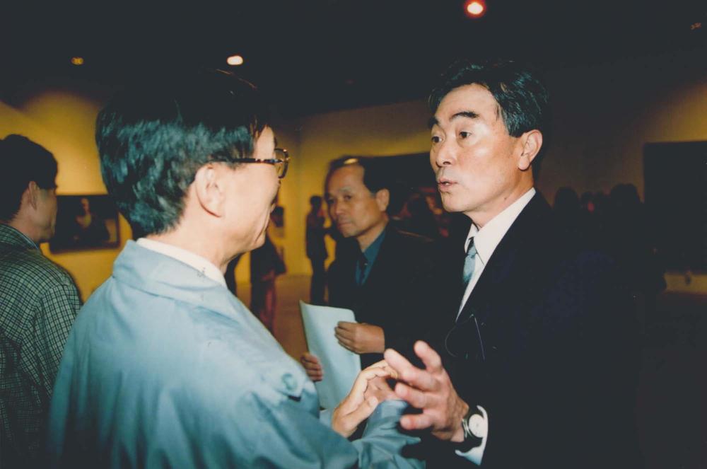 2002년 한국문화예술진흥원 마로니에미술관 《김차섭의 오디세이》 전경 사진
