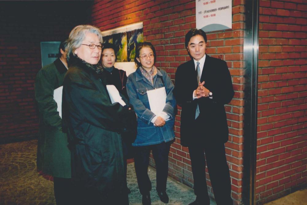 2002년 한국문화예술진흥원 마로니에미술관 《김차섭의 오디세이》 전경 사진