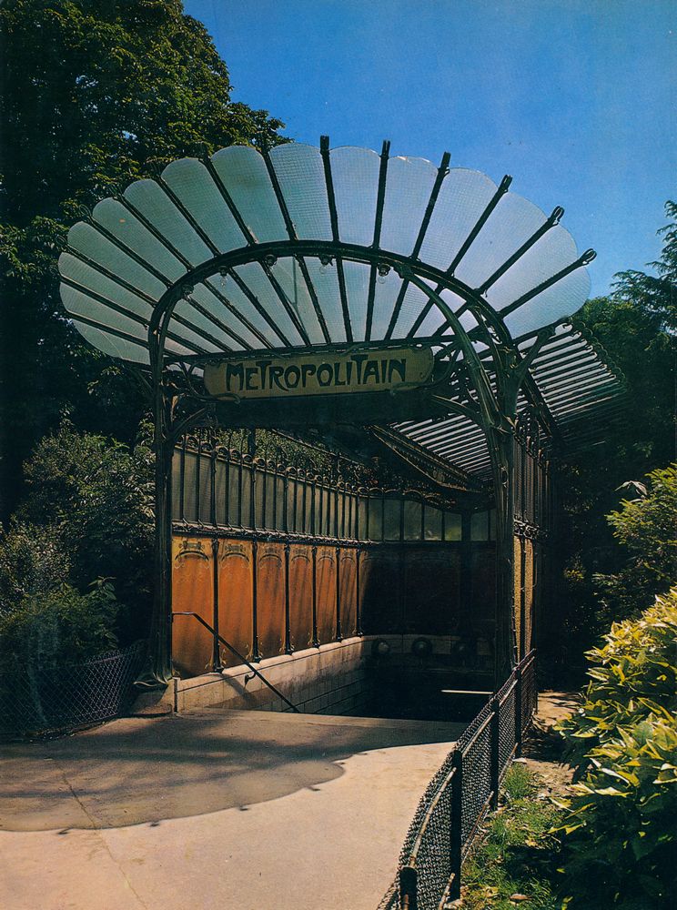 『ARCHITECTURAL Monographs 1 - Hector Guimard』 3