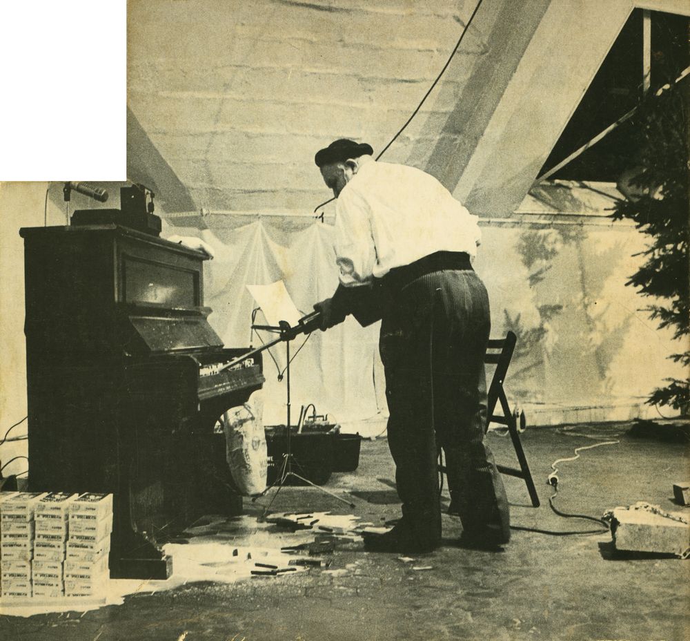 《Wolf Vostell : environnement, vidéo, peintures, dessins, 1977 - 1985》