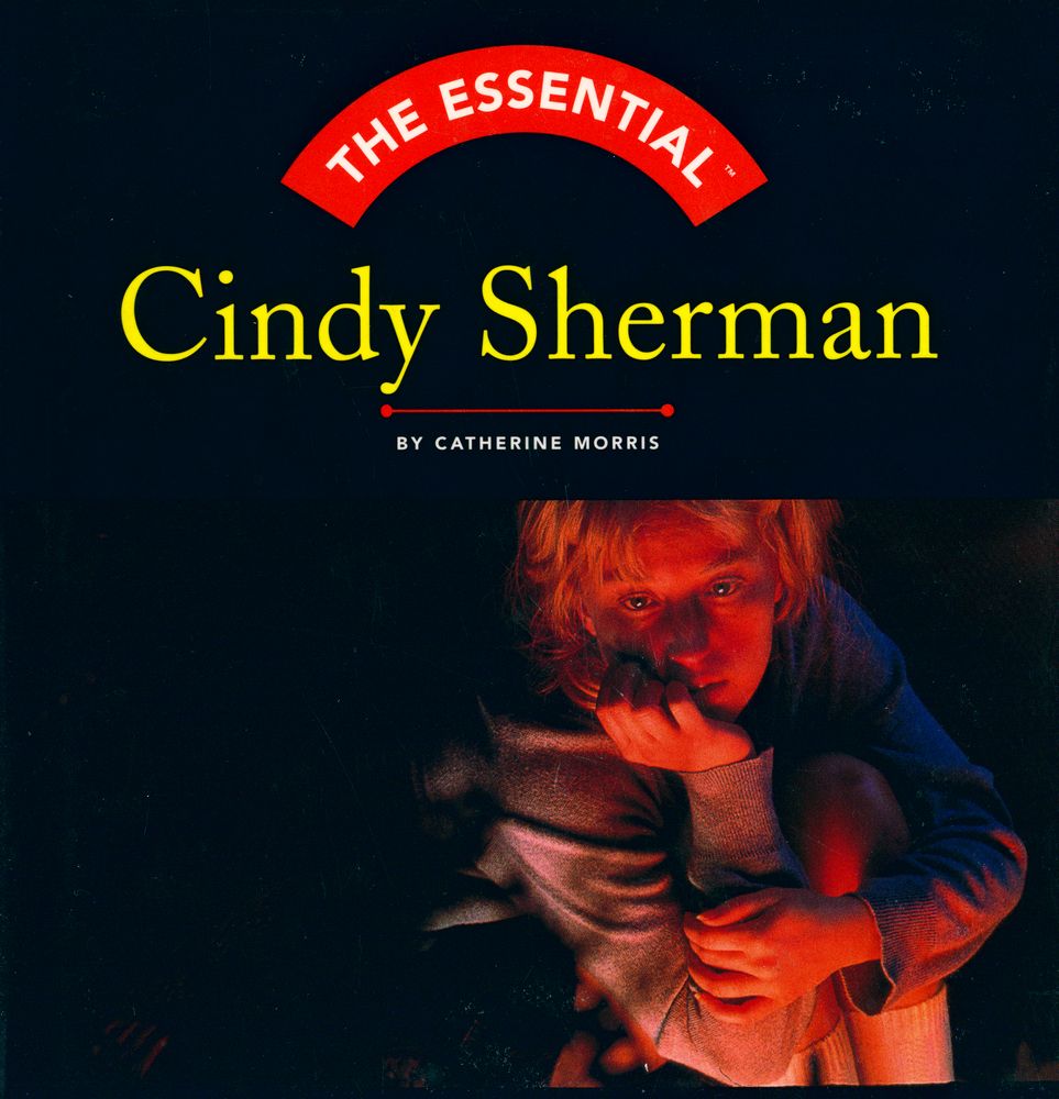 『THE ESSENTIAL - Cindy Sherman』 1