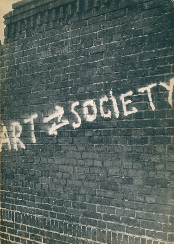 《Art into Society : Society into Art》 1