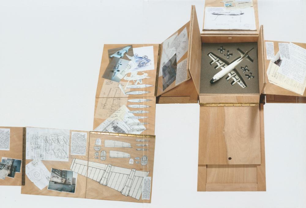 2016년 《Wolfgang Hahn Prize 2016 Huang Yong Ping》 도록 『Huang Yong Ping Memorandum：Bat Project I, II, III, 2001-2004』