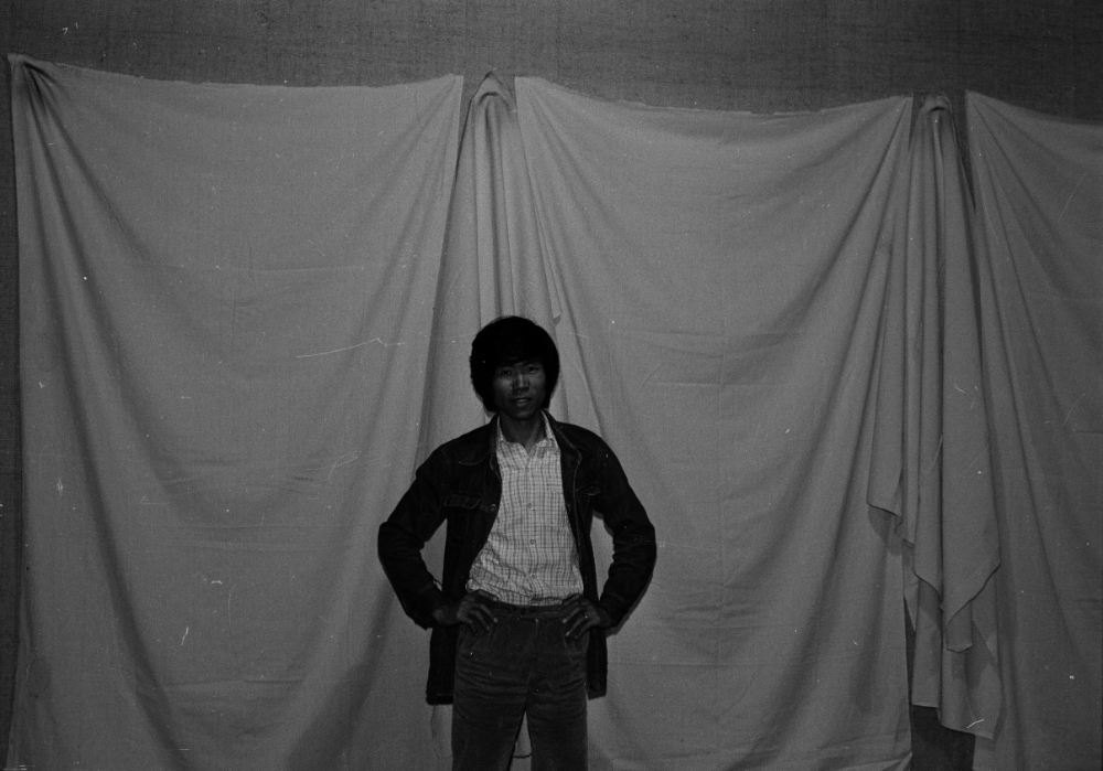 1980년 미술회관 《제22회 오리진회화협회전》에 출품한 〈평면 오브제〉 전시전경 외 사진필름 6