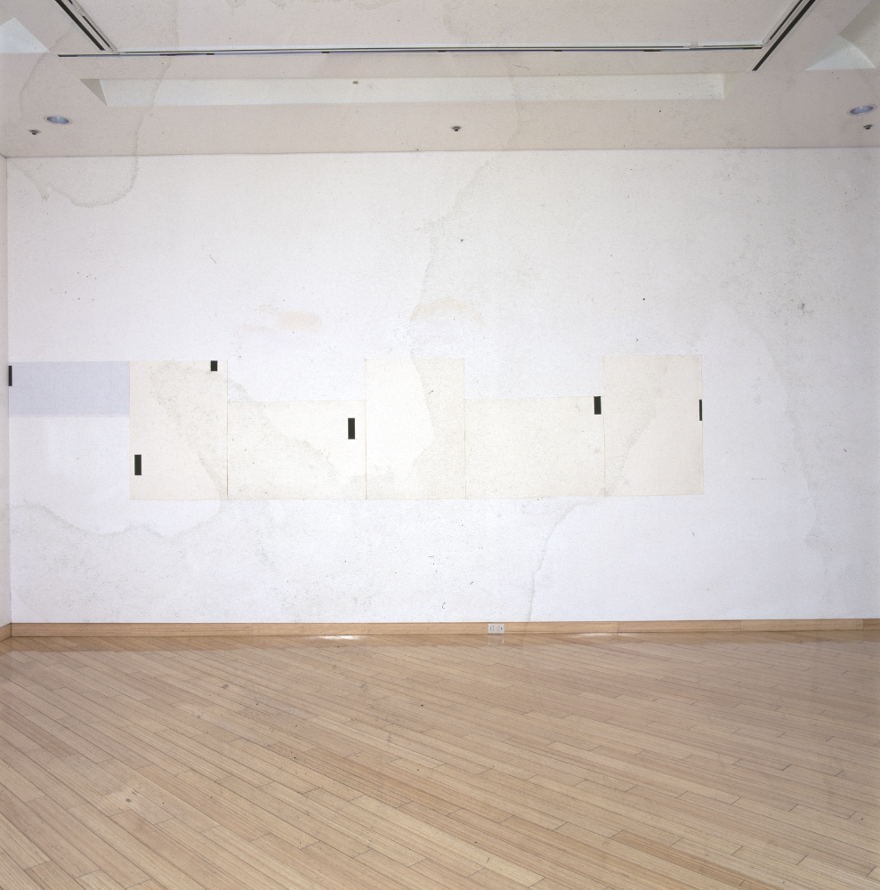 1997년 금호미술관 《김용익》 전시전경 중형 사진필름 3