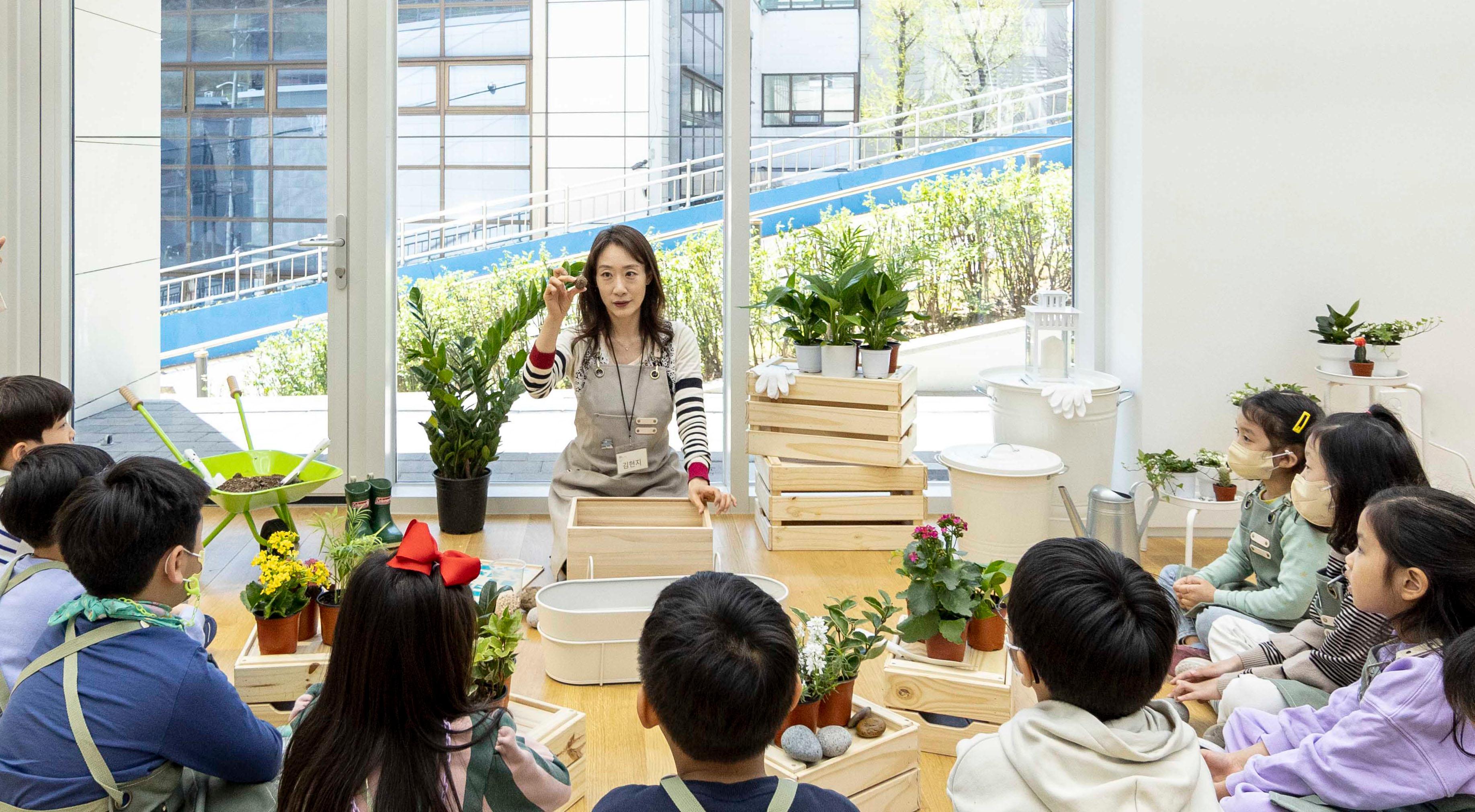 '인사이드 박스'를 진행 중인 사진